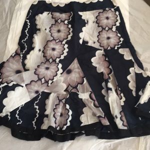 Odille trumpet skirt fully lined.